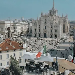 Prestige Boutique - Piazza Duomo View Италия