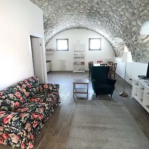 https://rustico-di-charme-le-colline-di-bardolino.hotelinveneto.com