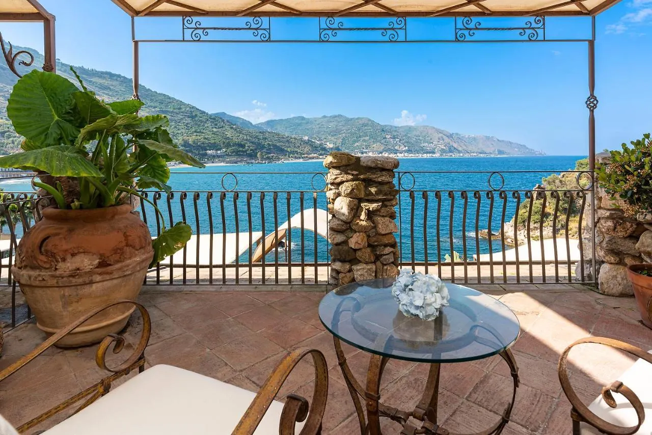 Atlantis Bay - Vretreats Otel Taormina 5*,